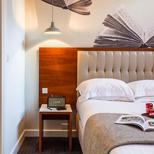 Superior Zimmer mit Kingsize-Bett